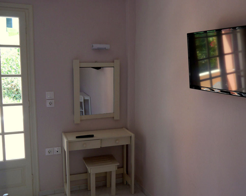 Villa Helena Kavos Bagian luar foto