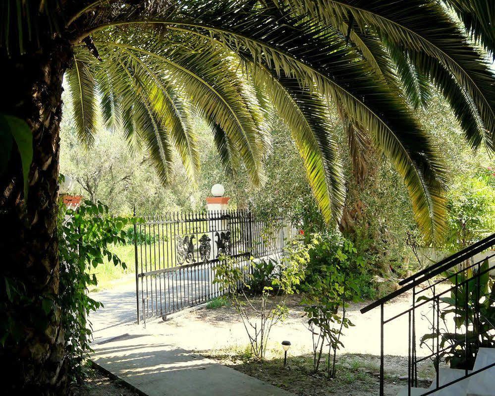 Villa Helena Kavos Bagian luar foto
